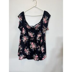 Torrid Size 4 Black & Pink Floral  blouse short sleeve Shirt plus 26